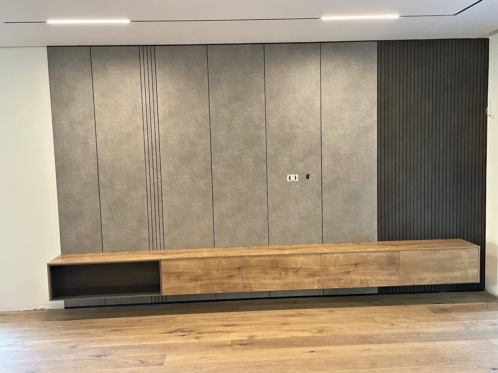 חיפוי קיר בכפר יונה – עבודה של Frenkel Walls