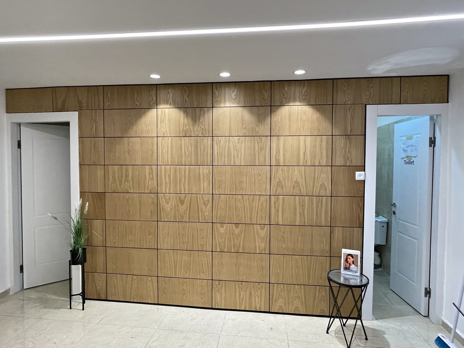 חיפוי קיר בהתאמה אישית ברמלה – עבודה של Frenkel Walls