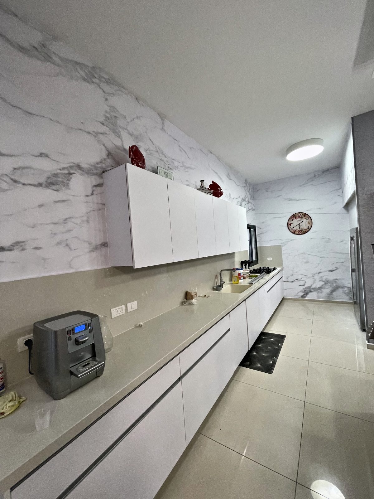 מטבח בהתאמה אישית בראשון לציון – עבודה של Frenkel Walls